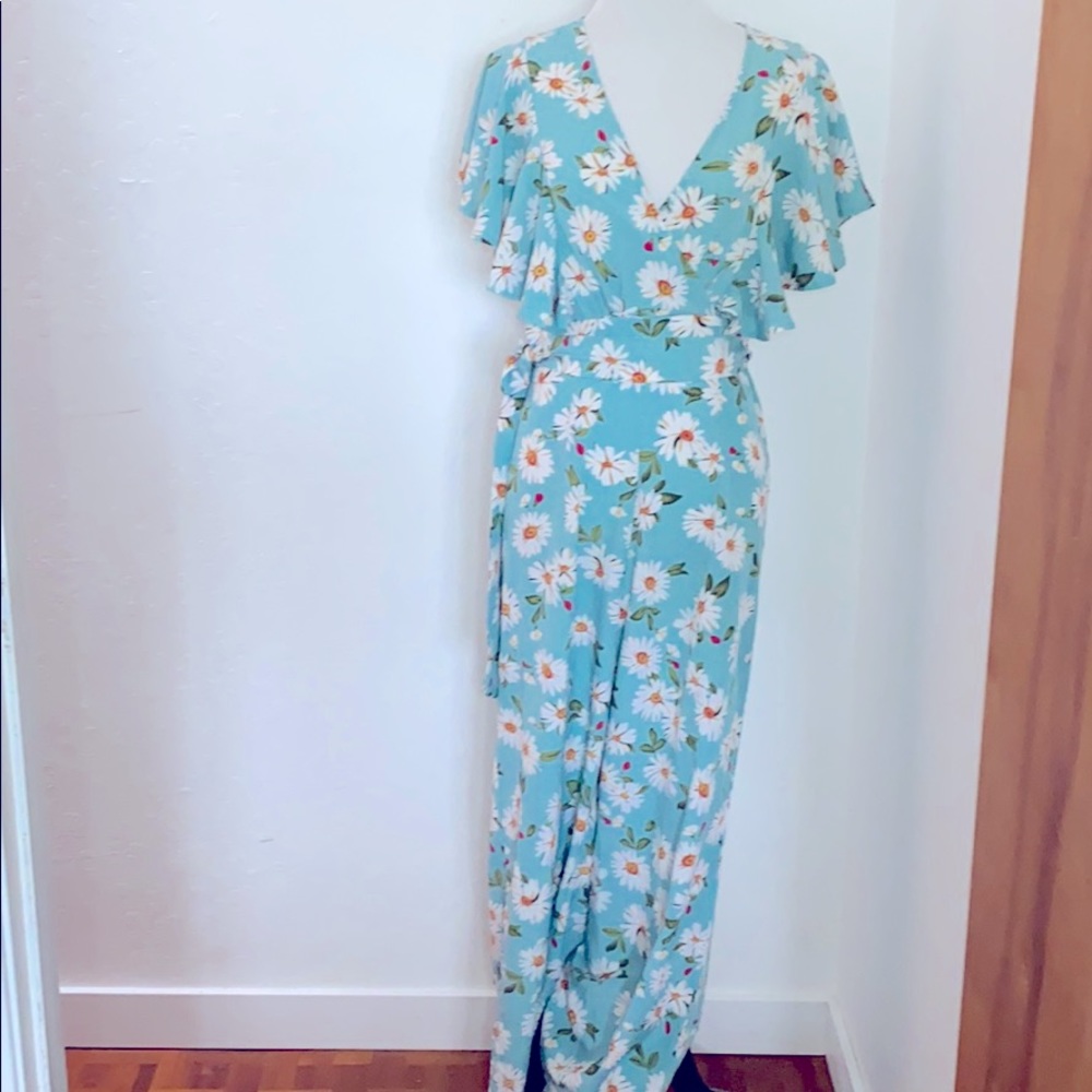 Cute green floral jumpsuit size M